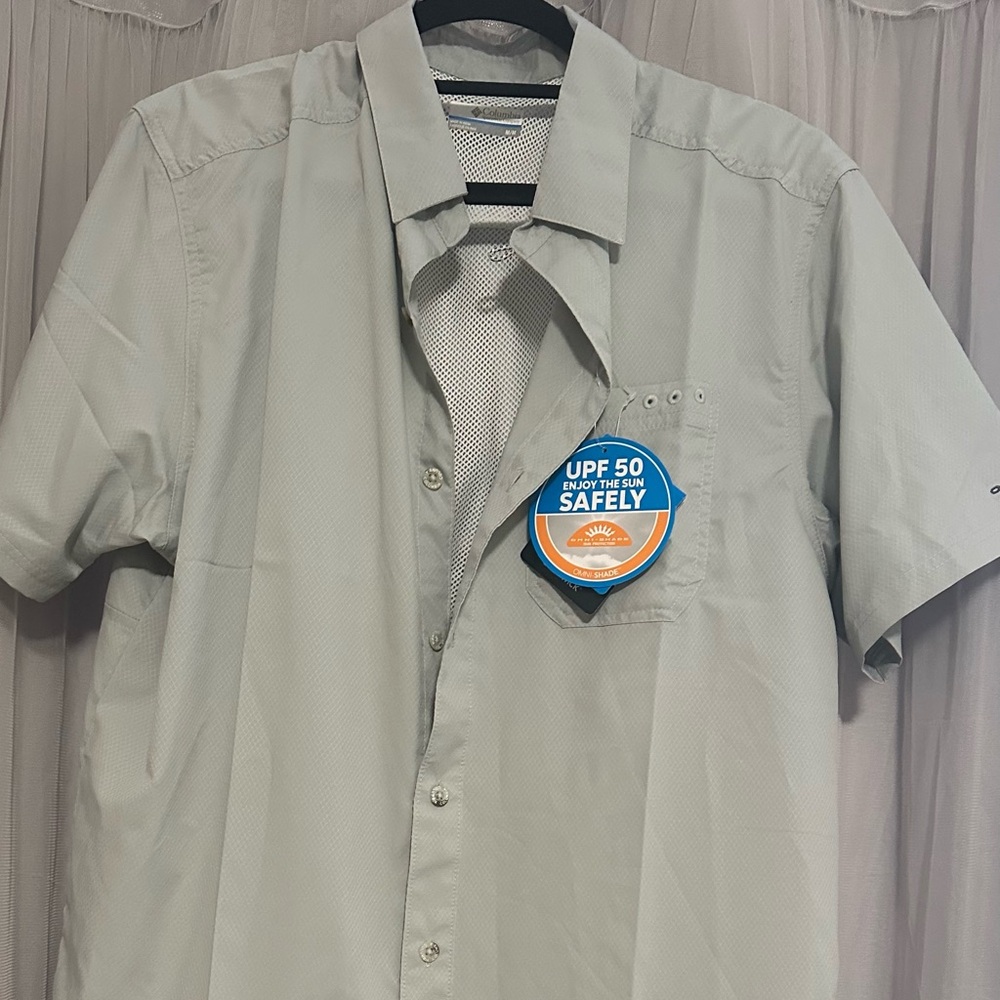 Men's Gray Short Sleeve Shirt